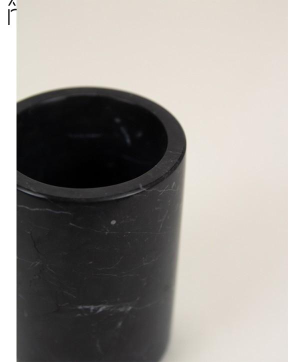 Uranus vase in black marble