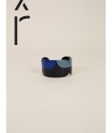 Manchette Nymphe en corne noire et laque Bleu