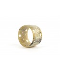 Bracelet large en corne blonde perforée