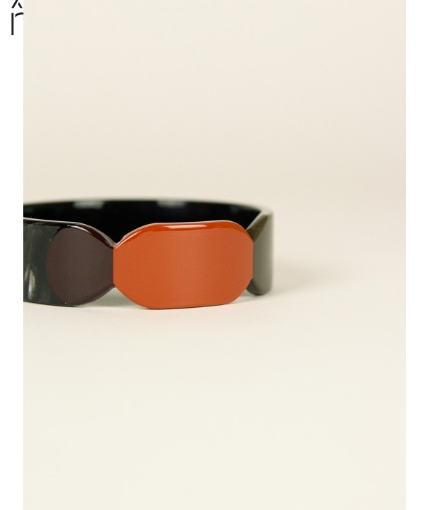 Black horn and khaki lacquer 20 Totem bracelet