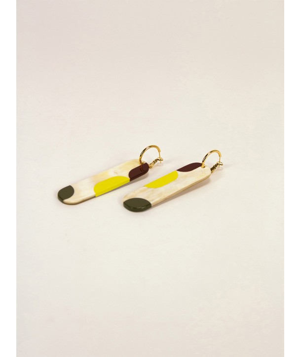 Blond horn and lime lacquer 75 Nymphe hoop earrings.