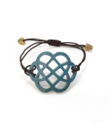 Blue-gray lacquered flower wire bracelet