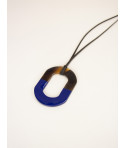 Pendentif anneau oval carréen sabot et laqué moitié bleu indigo