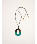 Pendentif anneau oval carré en sabot et laqué moitié vert émeraude